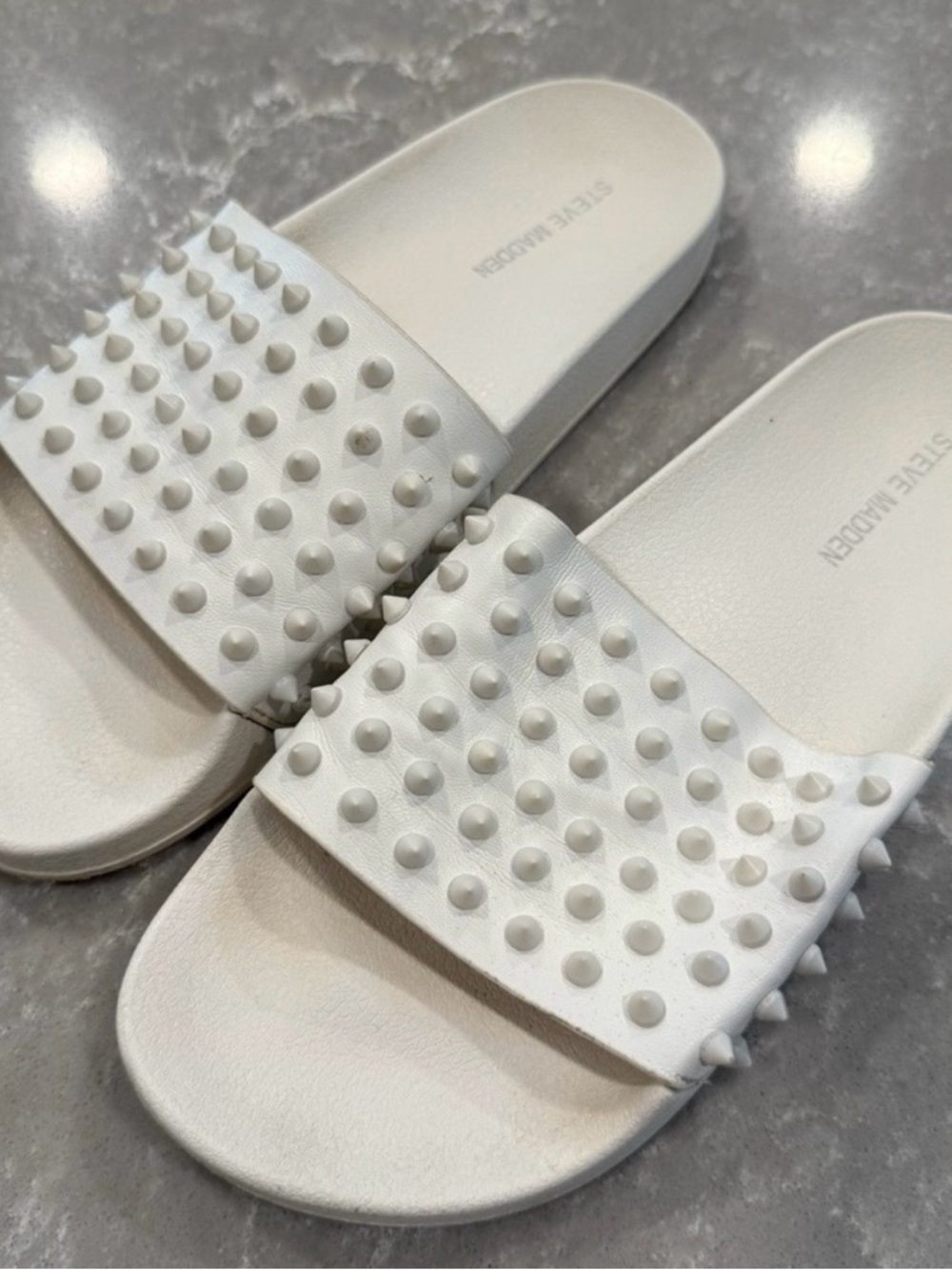 Steve Madden Studded Spiked Slide Sandals White Size 9 Casual Summer Shoes